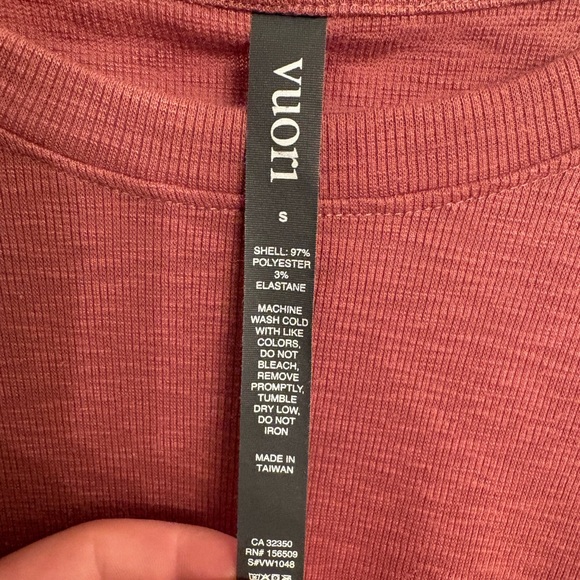 Vuori Sunrise Crew Women’s Shirt - Picture 3 of 6